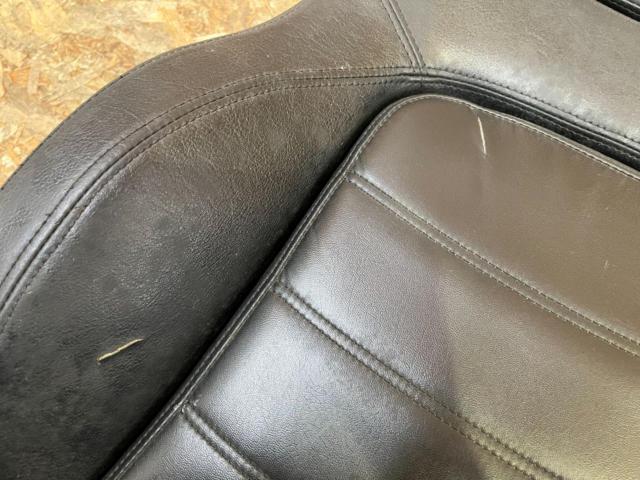 SUZUKI
Cappuccino
EA11R
Genuine leather seat
(Driver's seat / RH)