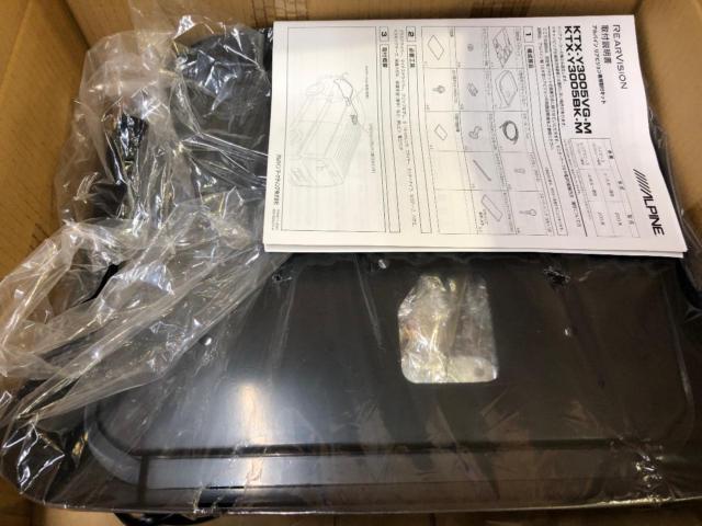 ALPINE KTX-Y3005BK-M【200系ハイエース/ミドルルーフ用  12.8インチリアビジョン取付キット】