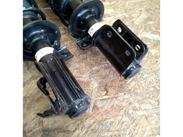 トヨタ GR86/ZN8 純正サスキット