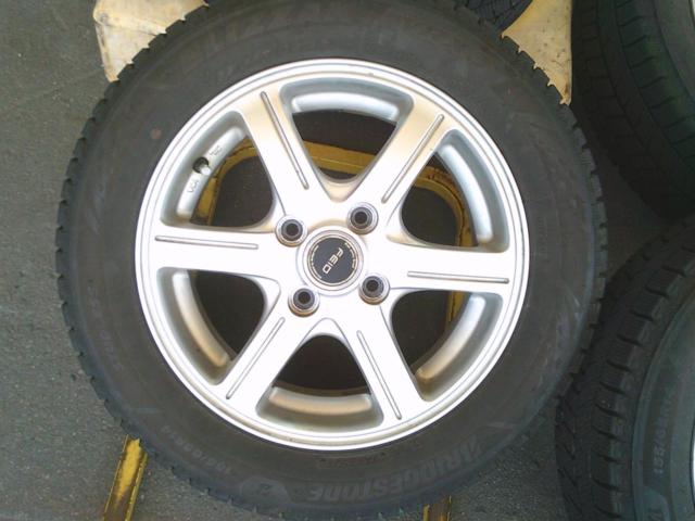BRIDGESTONE(ブリヂストン)BALMINUM(バルミナ) GR6 (4HOLE)+BRIDGESTONE BLIZZAK VRX3