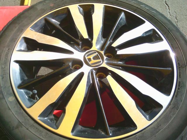 Honda
Fit Shuttle original wheel
