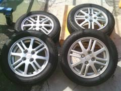 Genuine Daihatsu parts
Tanto genuine wheels + BRIDGESTONE BLIZZAK
VRX3