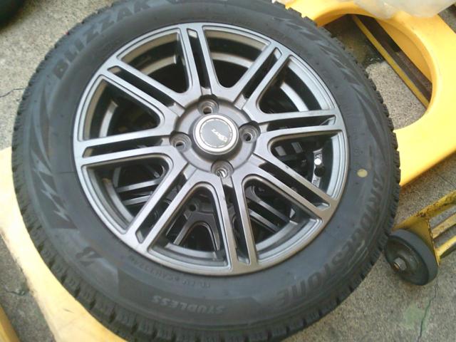 【YOKOHAMA(ヨコハマ)】 LAYCEA  ツイン8本スポークホイール+【BRIDGESTONE】BLIZZAK VRX2