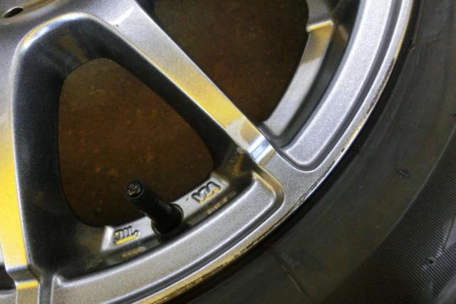 A-TECH (Etekku)
SCHNEIDER (Schneider)
Gran-X
(4HOLE)
+
BRIDGESTONE (Bridgestone)
BLIZZAK
VRX3