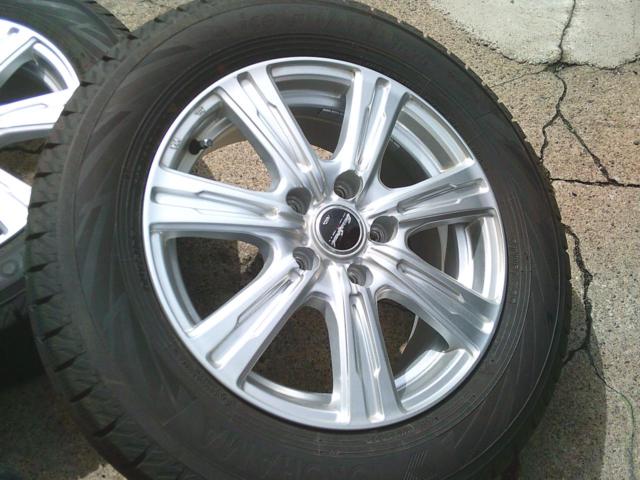 MARUKA
SERVICE
MANARAY
SPORT
EUROSPEED
7-spoke wheel + YOKOHAMA
iceGUARD
iG70