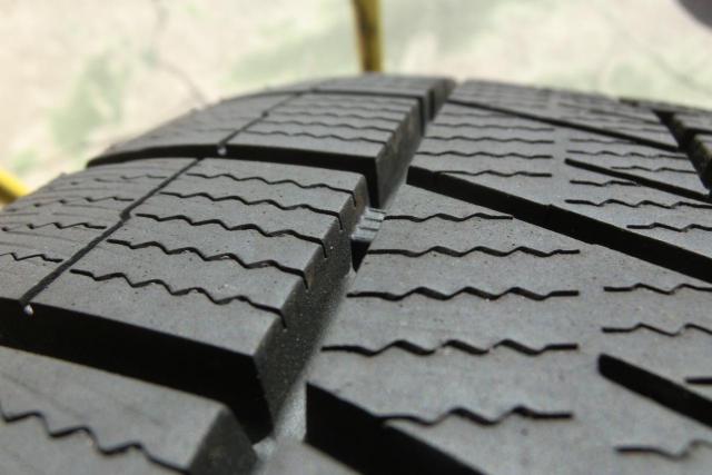 【weds(ウェッズ)】JOKER ICE +【DUNLOP】WINTER MAXX WM03