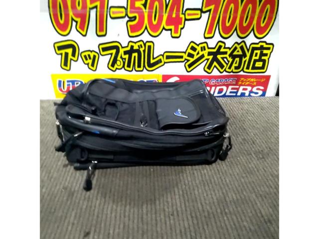 KUSHITANI マグネットタンクバッグ