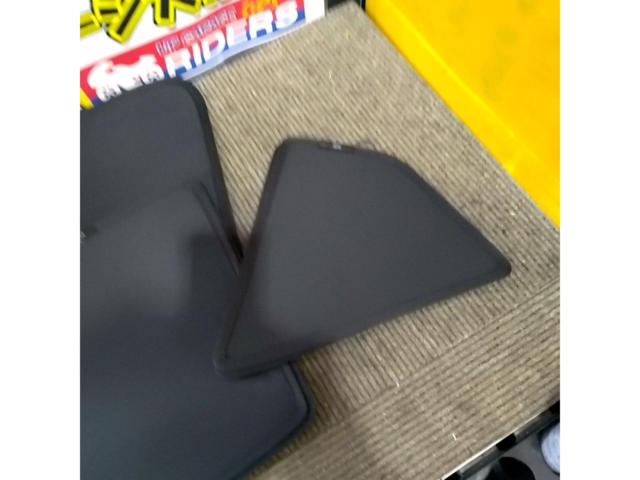 【キックス】メーカー不明 サンシェードマグネットタイプ