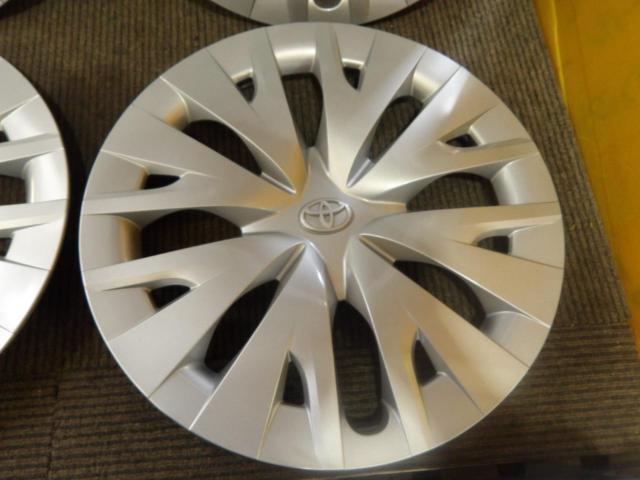 TOYOTA(トヨタ)ヤリス純正15インチホイールキャップ