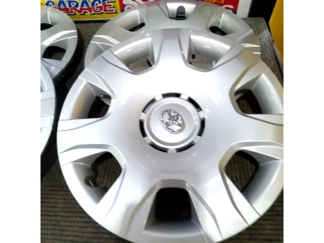 トヨタ(TOYOTA) 200系ハイエース純正ホイールキャップ