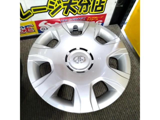トヨタ(TOYOTA) 200系ハイエース純正ホイールキャップ
