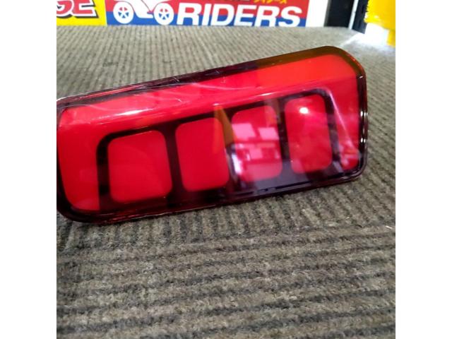 【30アルファード/ヴェルファイア】メーカー不明 LEDリフレクター