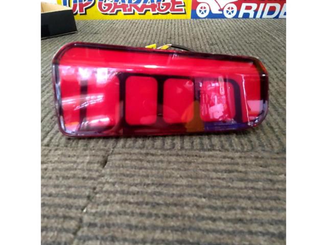 【30アルファード/ヴェルファイア】メーカー不明 LEDリフレクター