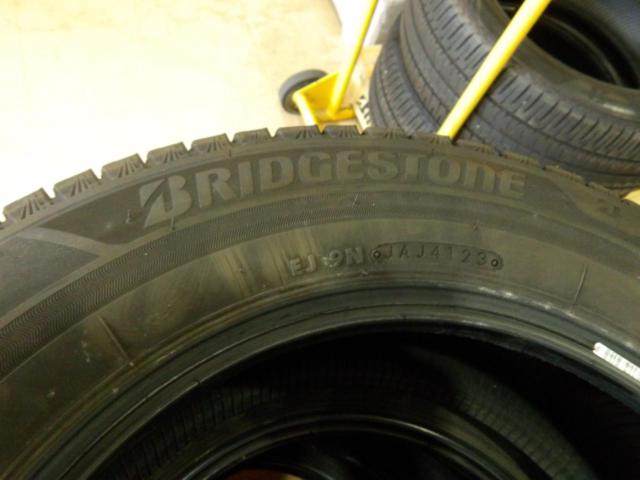 【別倉庫にて保管中!発送までにお時間いただきます。】BRIDGESTONE(ブリジストン) BLIZZAK VRX3