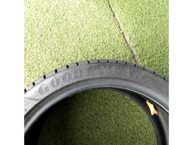 【スタッドレスタイヤ4本】GOODYEAR(グッドイヤー) ICE NAVI 8 225/40R18