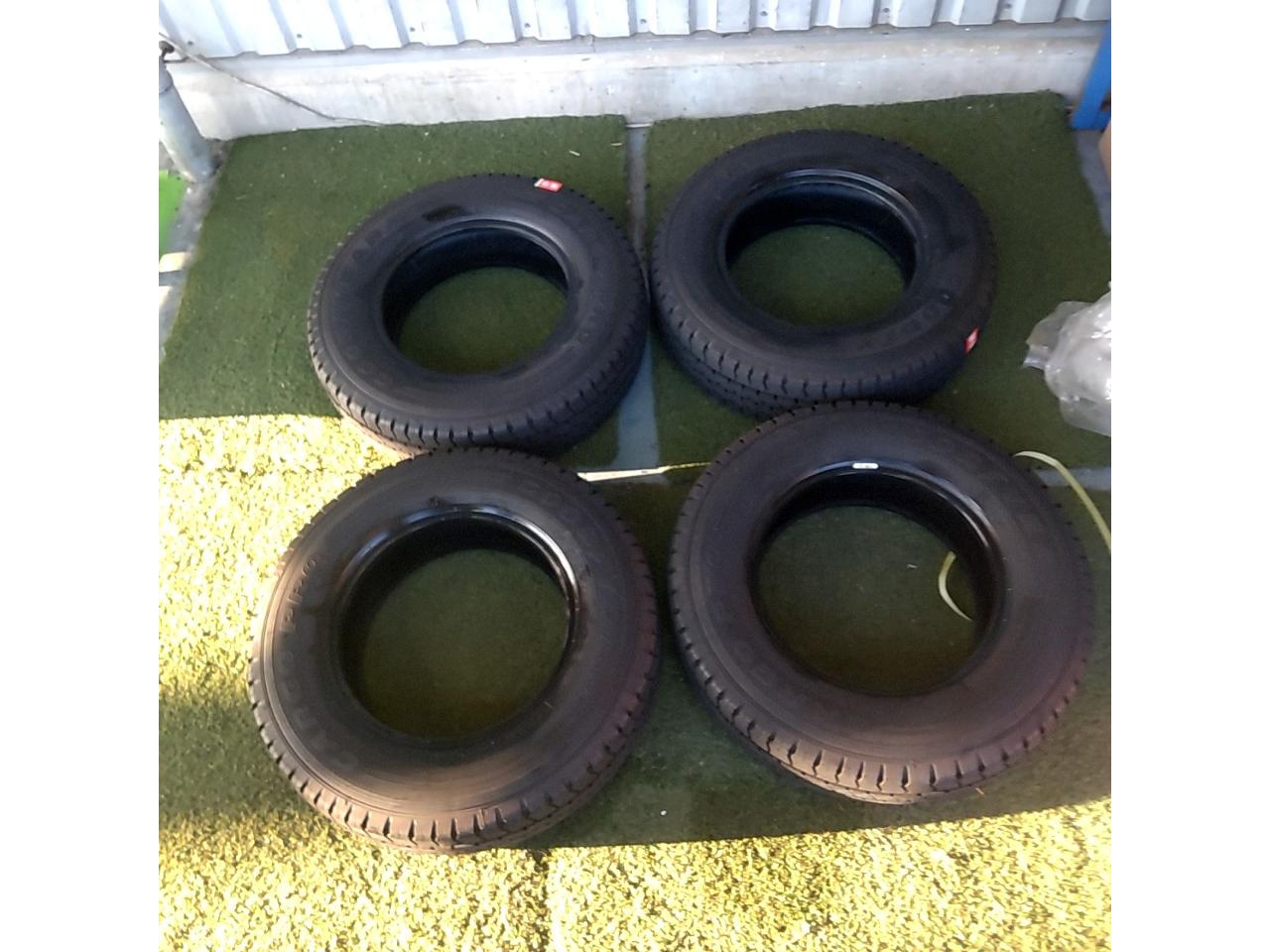 Tires only (4 pieces) GOODYEARCARGO
PRO
195 / 80R15