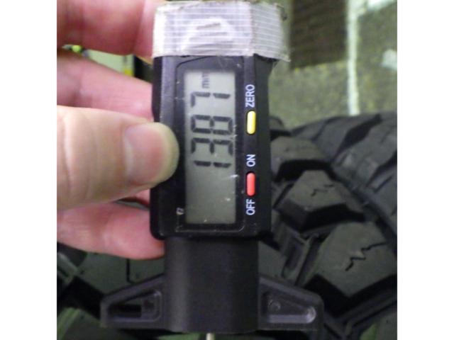 Set of 5 tires only: MONSTA
MUD
WARRIOR
M / T
235/70R16
104 / 101Q
LT
RWL
Made in 2024