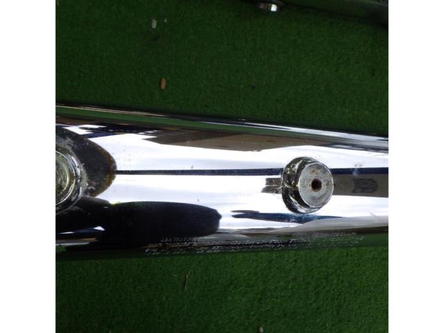 Riders Harley-Davidson genuine silencer
North American specification
(FLSTS
E2
CVO
)
2011