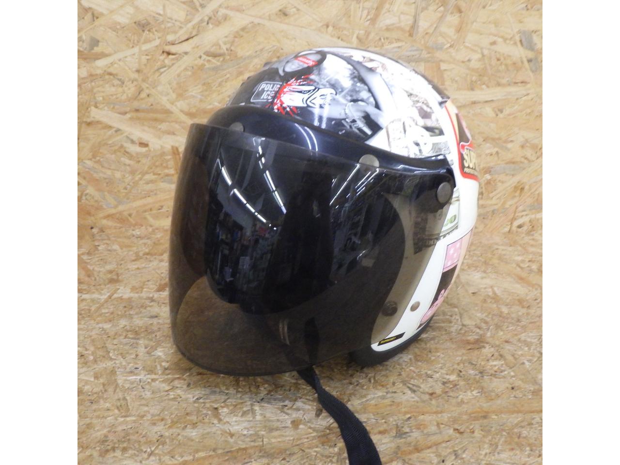 [Raiders] Manufacturer unknown
helmet