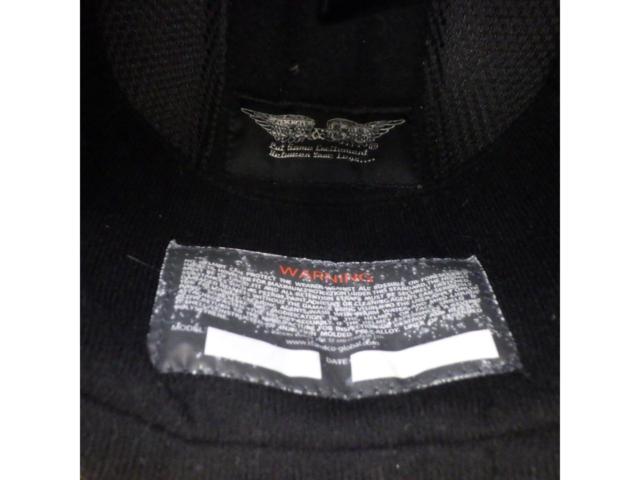 [Raiders] Manufacturer unknown
helmet