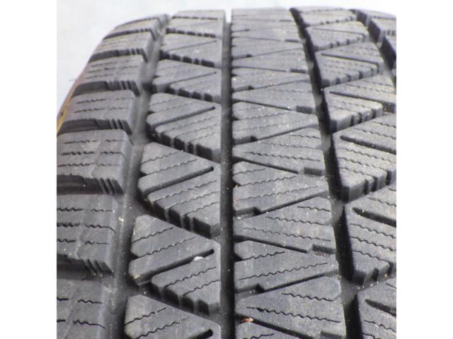 Bridgestone Balminum Studless Tires
BR10 + BRIDGESTONE BLIZZAK
DM-V3225/60R17
99Q
Manufactured in 2023