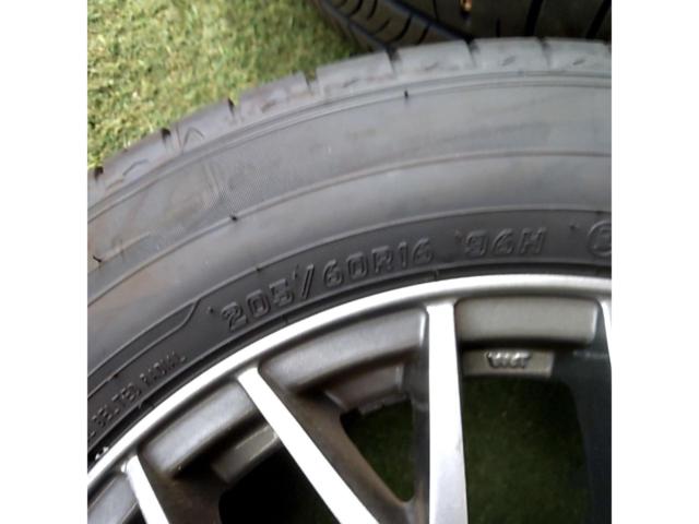 【HOT STUFF】Exceeder メッシュホイール+【DUNLOP】ENASAVE RV505【205/60R16 96H 2026年製造】