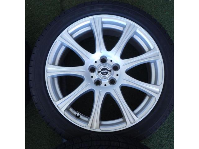 [Studless] manufacturer unknown
AXELL
Silver 7-spoke wheels +
KENDA
ICETEC
NEO215/45R17
Made in 2024
