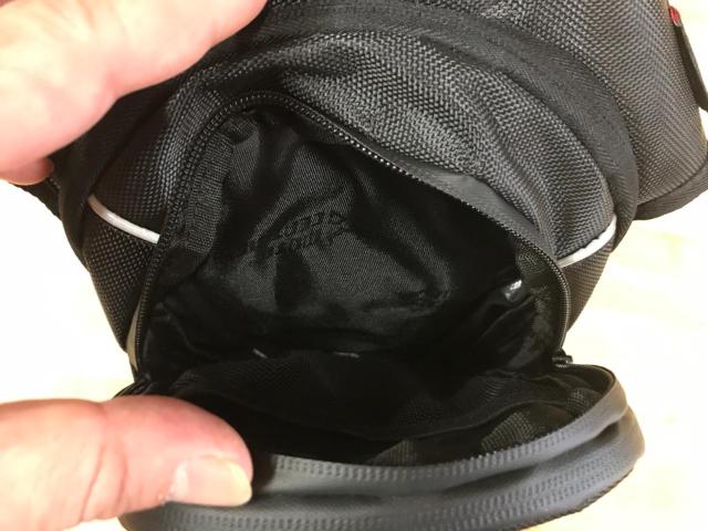 MOTO CENTRIC レッグバック