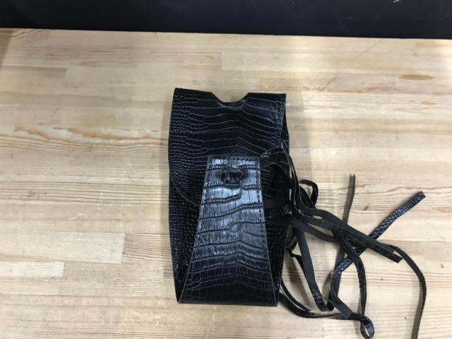 メーカー不明 レッグバック