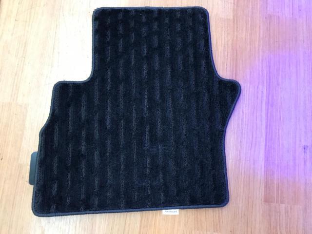 Honda genuine
WR-V Genuine Floor Mats / Premium Type