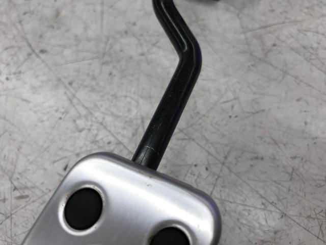 スバル純正 BRZ/ZD8純正アルミパッド付きスポーツアクセルペダル 