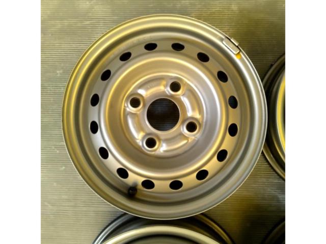 【スズキ純正】 キャリー純正スチールホイール