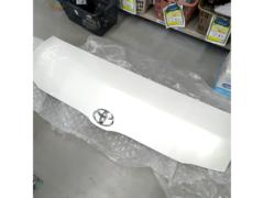 【トヨタ純正】  純正ボンネット  ■  200系ハイエース  スーパーGL  ナローボディ  6型にて使用