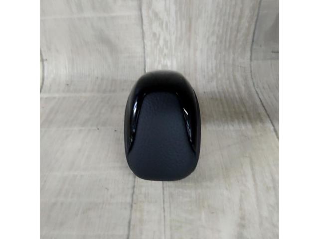 【スバル純正】  純正シフトノブ  ■  フォレスター  SL