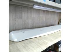 【トヨタ純正】  純正オプションリアウイング  ■  200系ハイエース  ナローボディ