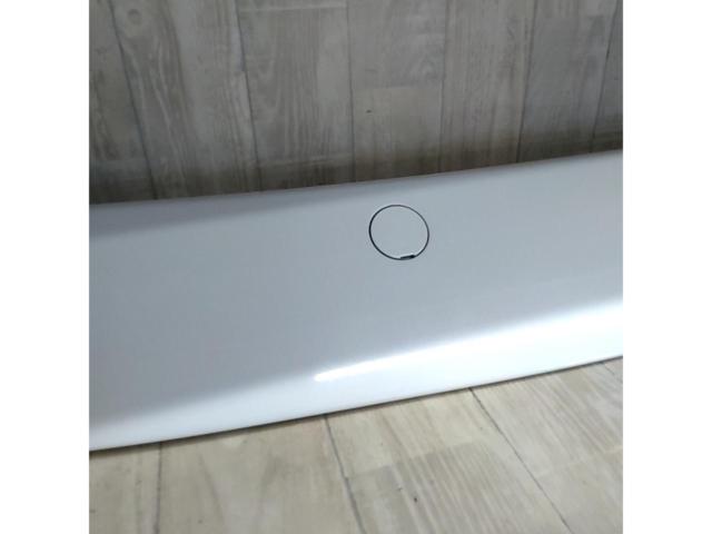 【トヨタ純正】  純正オプションリアウイング  ■  200系ハイエース  ナローボディ