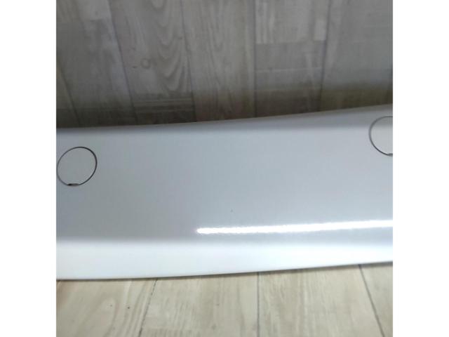 【トヨタ純正】  純正オプションリアウイング  ■  200系ハイエース  ナローボディ