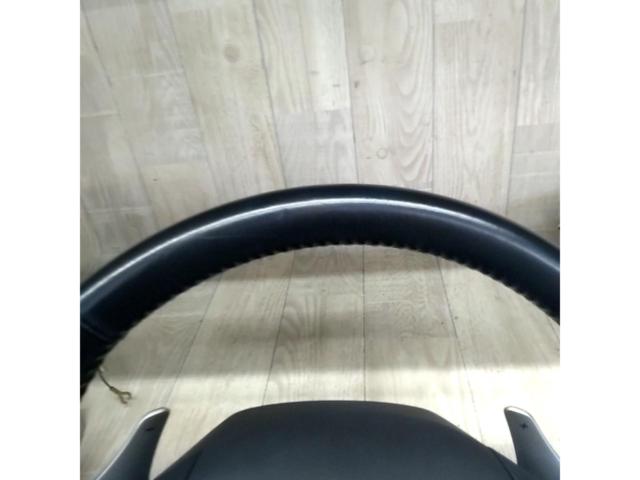 Genuine Mazda US product
Genuine leather handle
■
Lexus
Primary IS