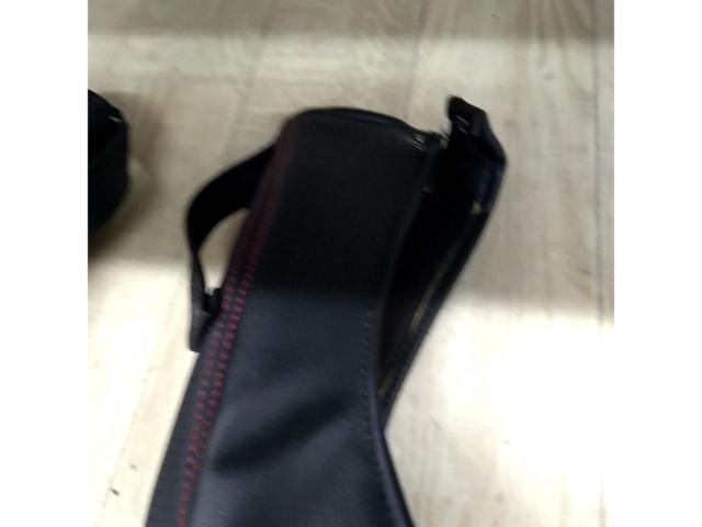 [Manufacturer unknown]
Side support with belt guide
Rear
Right and left
■
RECARO
TS-G