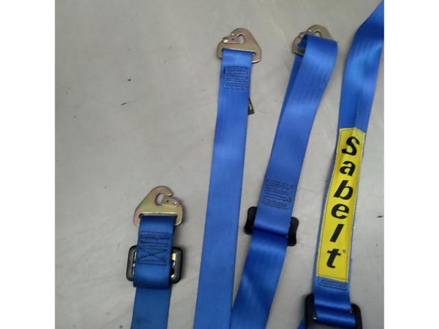 sabelt
4x4
4-point seat belt
2 inches
blue