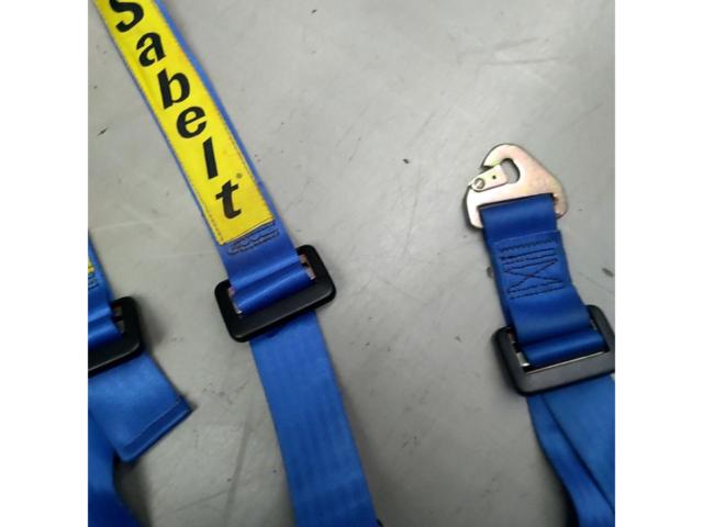 sabelt
4x4
4-point seat belt
2 inches
blue