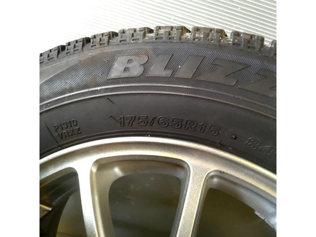 BRIDGESTONE (Bridgestone)
SE-12
+
BRIDGESTONE (Bridgestone)
BLIZZAK
VRX