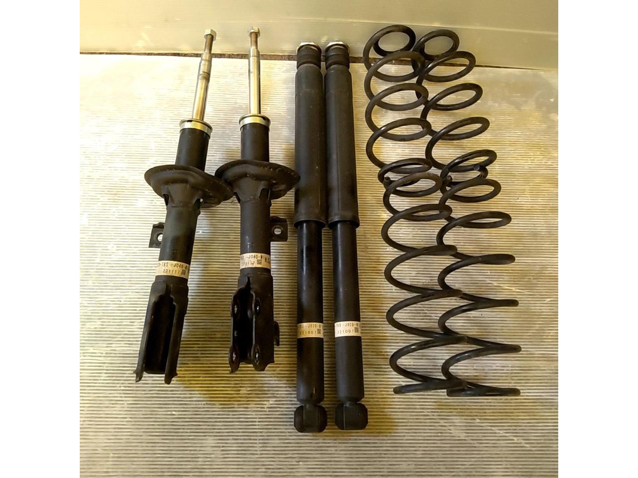 Honda genuine suspension kit
■JH4
N-WGN