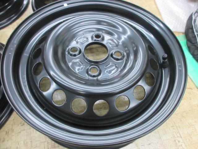 【ダイハツ純正】 L850S/ムーブキャンバス 純正スチールホイール キャップ付 4本セット