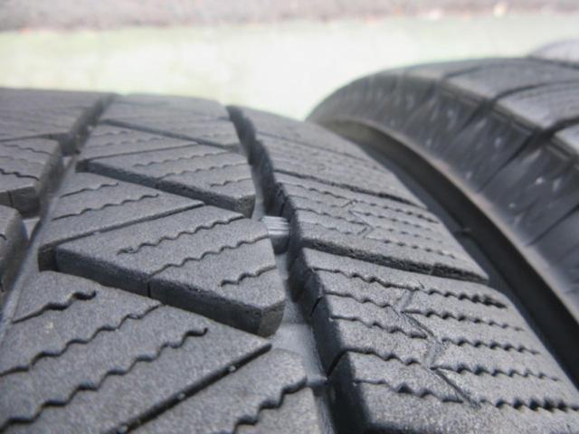 HOT STUFF Exceeder EX10+BRIDGESTONE BLIZZAK VRX3 205/55R16 4本