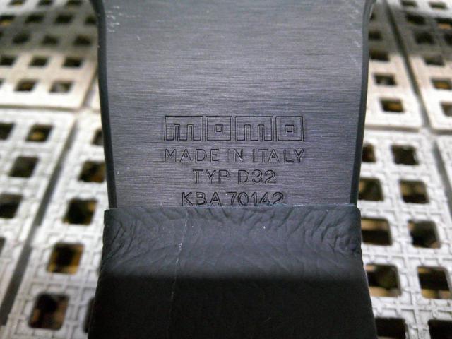 RX2609-704  MOMO  VOLANTE  ステアリング