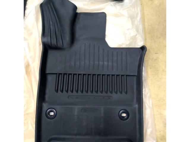 RX2609-0141 TOYOTA トヨタ 純正 スノーレジャー用 フロアマット 縁高タイプ