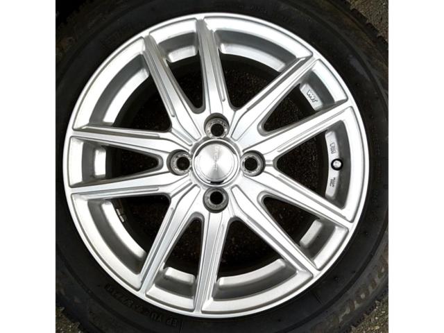 RX2609-0160
BRIDGESTONE
ECO
FORME
CRS20
This product includes only the four wheels.