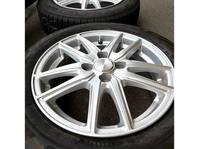 RX2609-0160
BRIDGESTONE
ECO
FORME
CRS20
This product includes only the four wheels.
