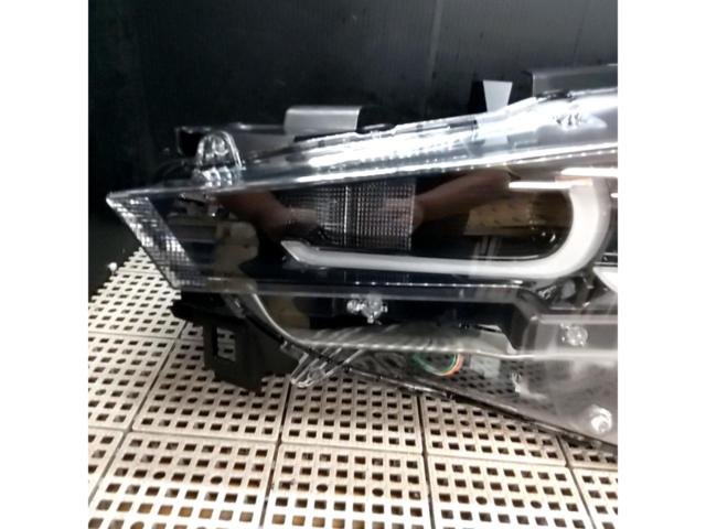 RX2609-1153 【マツダ】KF系CX-5後期純正ヘッドライト 左側のみ